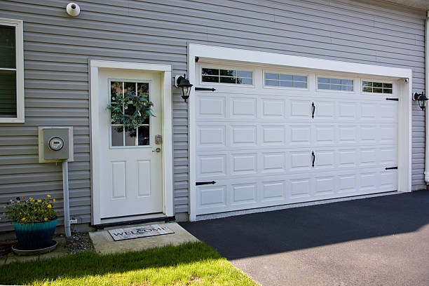 24/7 Emergency Garage Door Panel Replacement experts in Wheeler AFB, HI